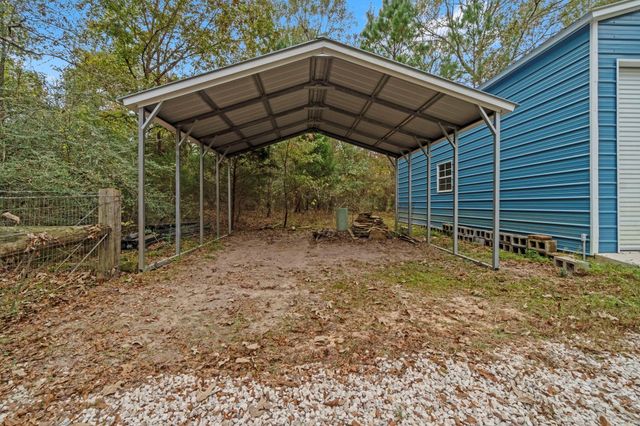 205 Jefferson Davis, Livingston, TX 77351