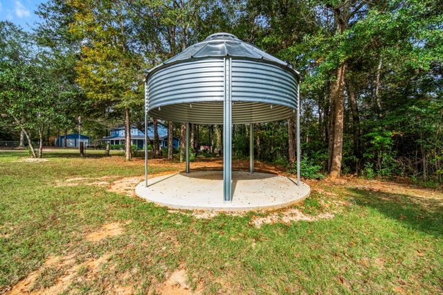 205 Jefferson Davis, Livingston, TX 77351