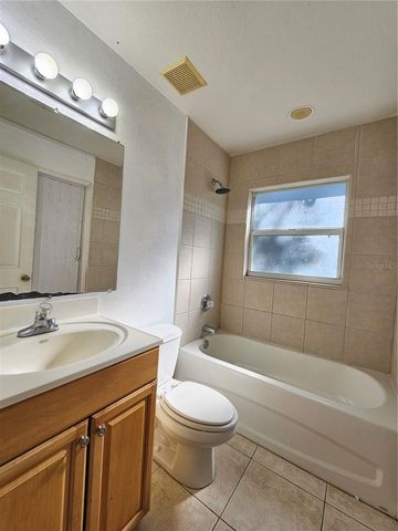 2746 SMITHTOWN DRIVE, Lakeland, FL 33801