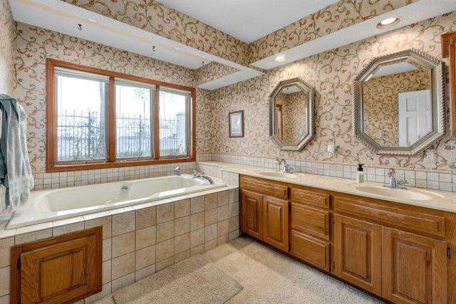 3508 E Sheffield Way, Springfield, MO 65802