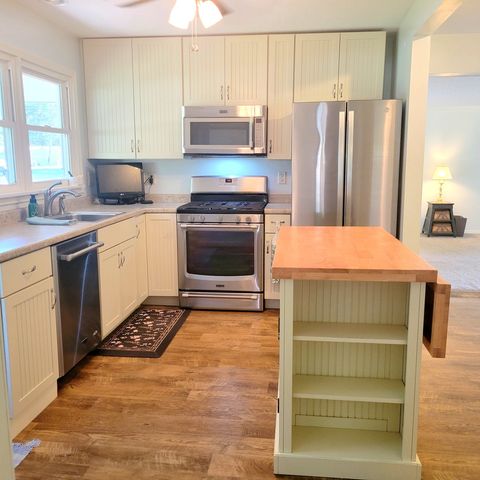 17115 Route 84 N, East Moline, IL 61244