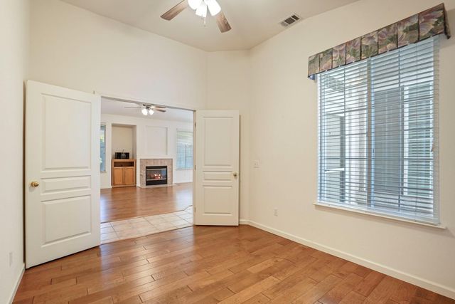 2572 Douglas Fir Dr, Lodi, CA 95242