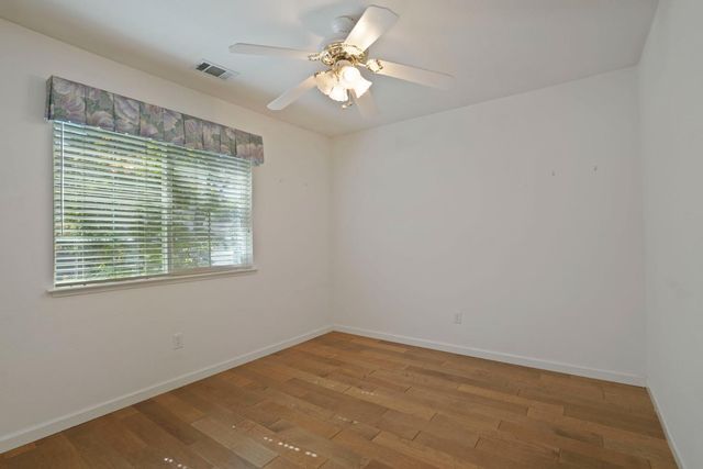 2572 Douglas Fir Dr, Lodi, CA 95242