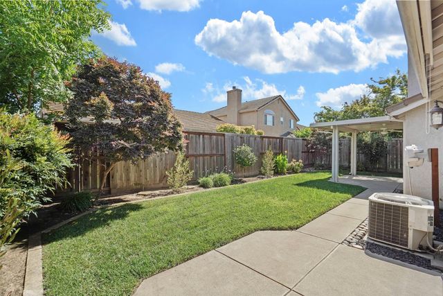 2572 Douglas Fir Dr, Lodi, CA 95242