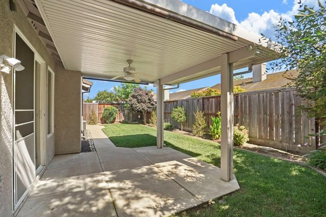 2572 Douglas Fir Dr, Lodi, CA 95242