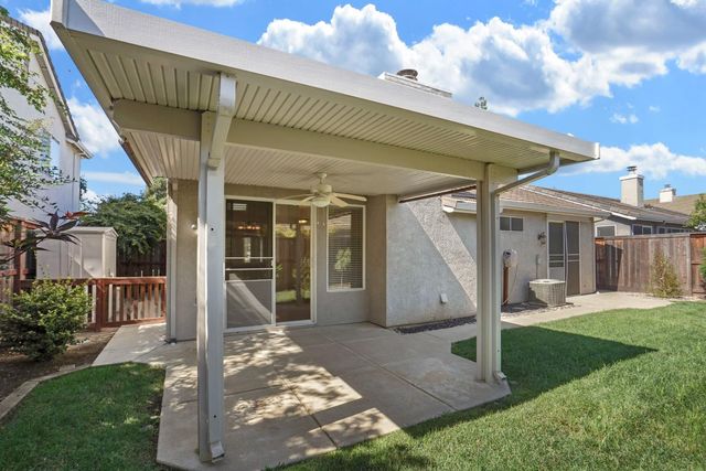 2572 Douglas Fir Dr, Lodi, CA 95242