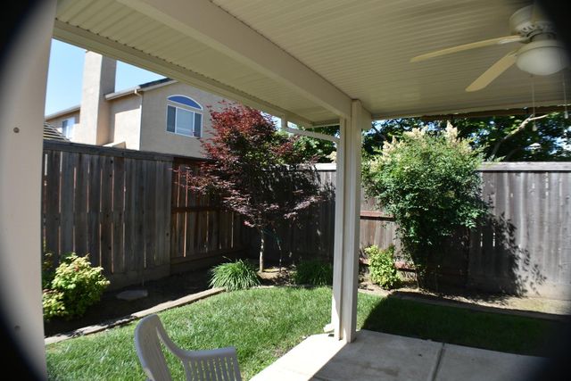 2572 Douglas Fir Dr, Lodi, CA 95242