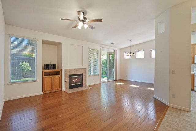 2572 Douglas Fir Dr, Lodi, CA 95242