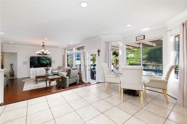 5730 Glen Oaks, La Verne, CA 91750