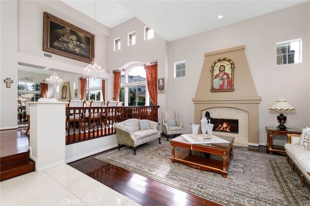 5730 Glen Oaks, La Verne, CA 91750