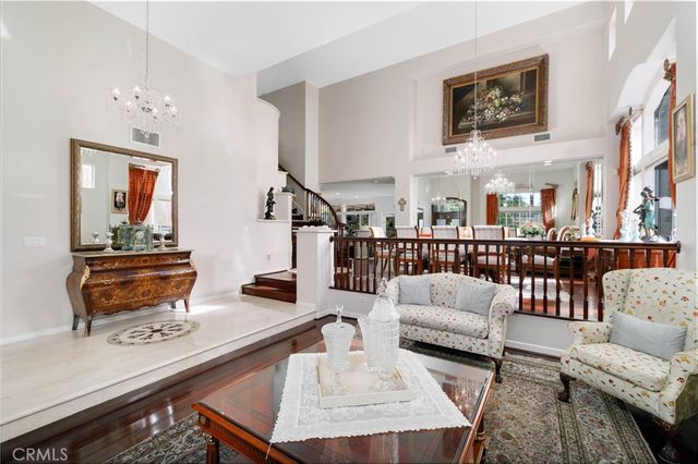 5730 Glen Oaks, La Verne, CA 91750