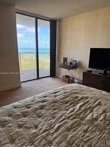 6423 Collins Ave 809, Miami Beach, FL 33141