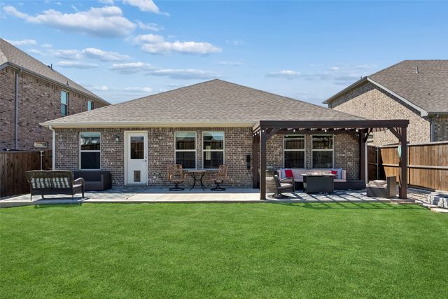 1713 Gold Mine Trail, Aubrey, TX 76227