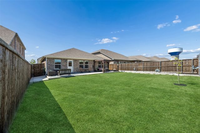 1713 Gold Mine Trail, Aubrey, TX 76227