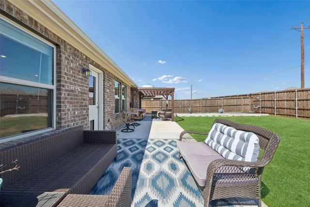 1713 Gold Mine Trail, Aubrey, TX 76227