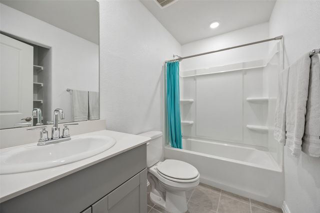 1713 Gold Mine Trail, Aubrey, TX 76227