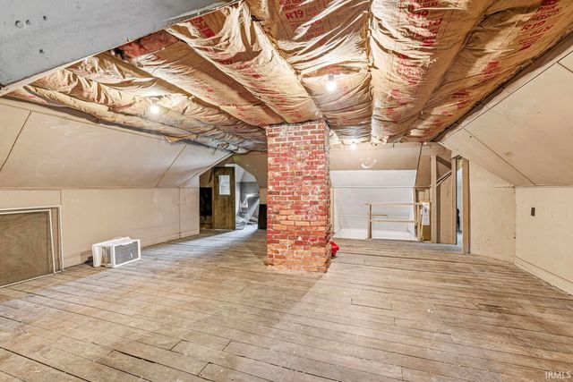 323 S 6th Street, Goshen, IN 46528