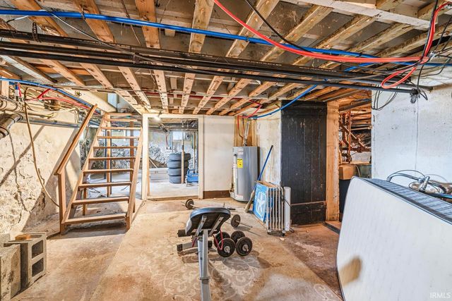 323 S 6th Street, Goshen, IN 46528