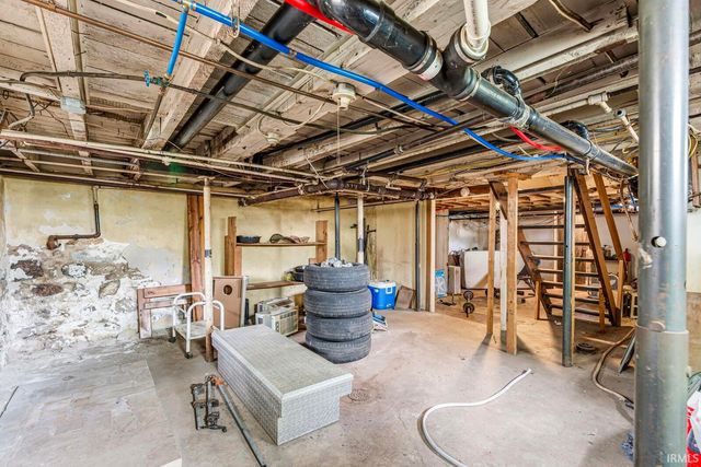 323 S 6th Street, Goshen, IN 46528