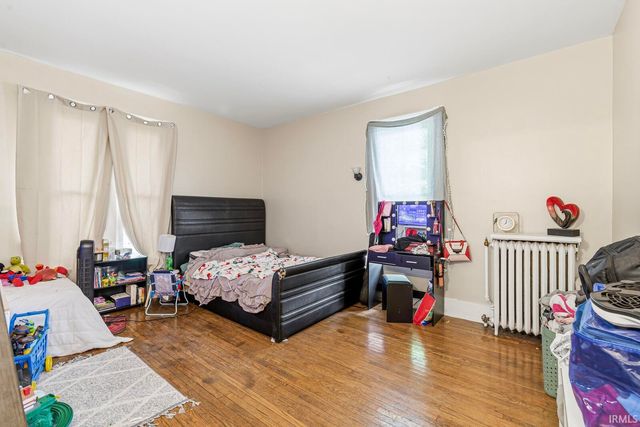 323 S 6th Street, Goshen, IN 46528