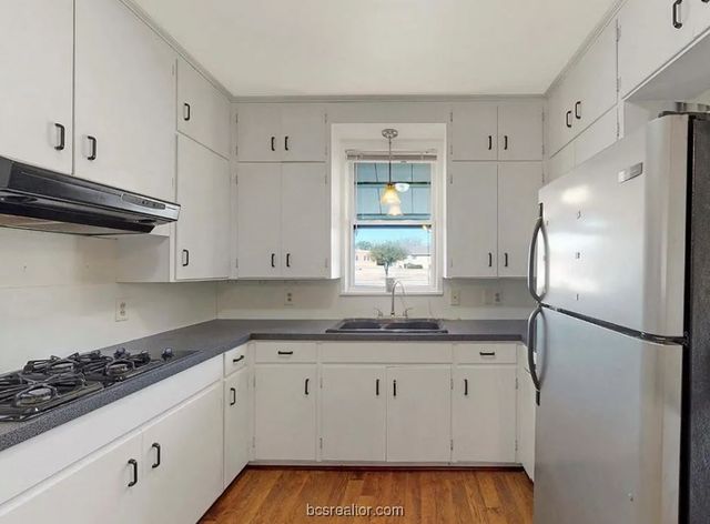 1101 East 30th Street, Bryan, TX 77802