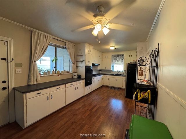 1101 East 30th Street, Bryan, TX 77802