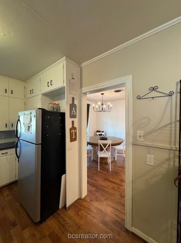 1101 East 30th Street, Bryan, TX 77802