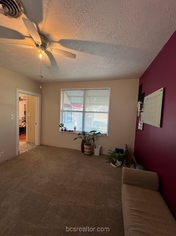 1101 East 30th Street, Bryan, TX 77802