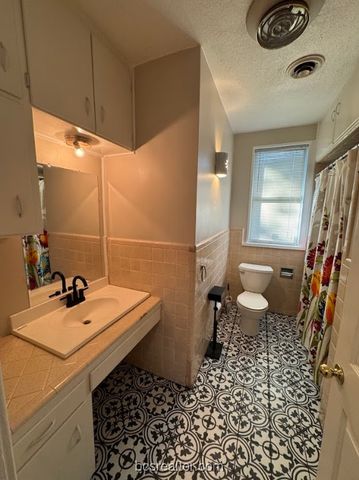 1101 East 30th Street, Bryan, TX 77802