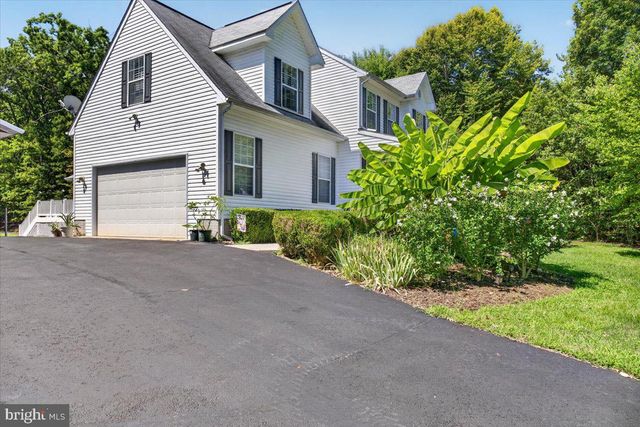 6011 BILLS RD, Mineral, VA 23117