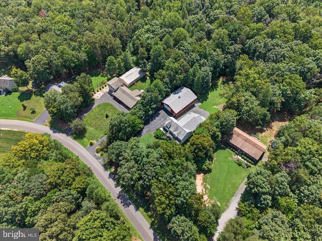 6011 BILLS RD, Mineral, VA 23117