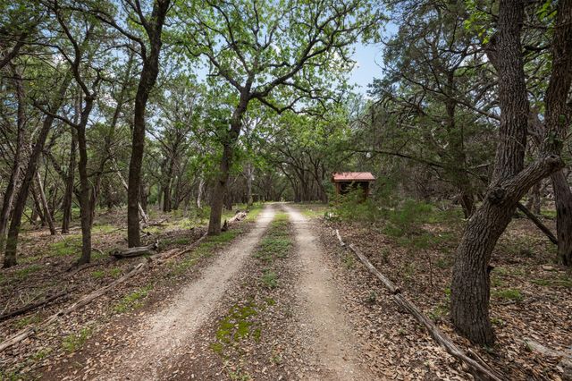 555 Hillsedge RD, Wimberley, TX 78676