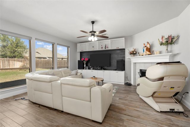 1105 Baynes Drive, Mckinney, TX 75454