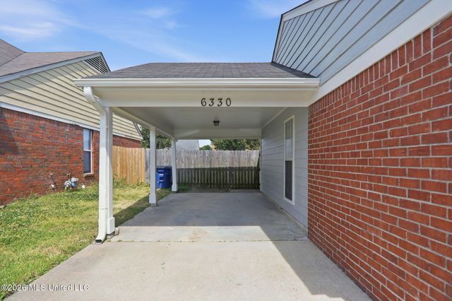 6330 Magnolia Lakes Drive, Olive Branch, MS 38654