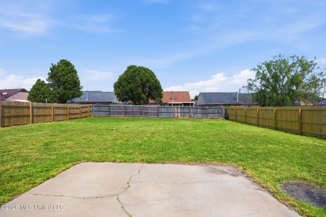6330 Magnolia Lakes Drive, Olive Branch, MS 38654
