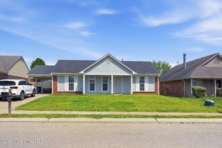 6330 Magnolia Lakes Drive, Olive Branch, MS 38654