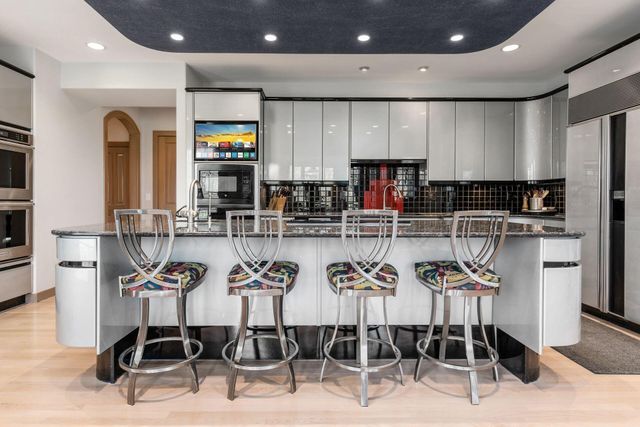 8432 Tartan Fields Drive, Dublin, OH 43017