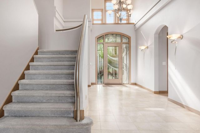 8432 Tartan Fields Drive, Dublin, OH 43017