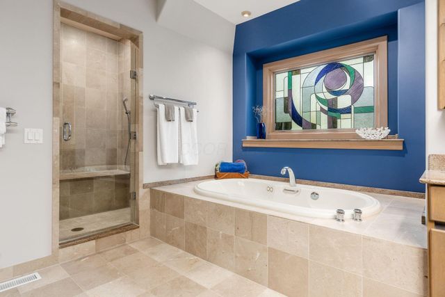 8432 Tartan Fields Drive, Dublin, OH 43017