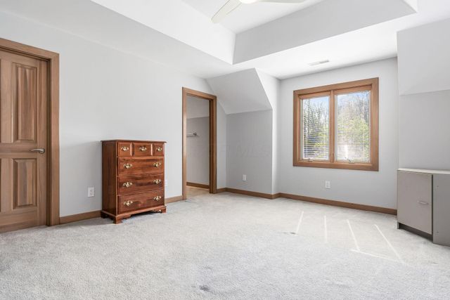 8432 Tartan Fields Drive, Dublin, OH 43017