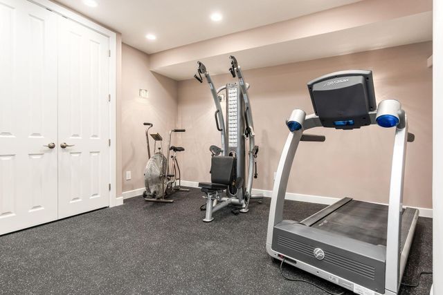8432 Tartan Fields Drive, Dublin, OH 43017