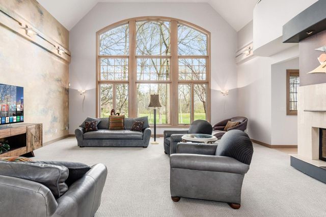 8432 Tartan Fields Drive, Dublin, OH 43017