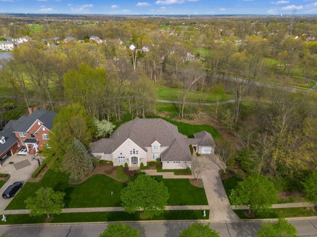 8432 Tartan Fields Drive, Dublin, OH 43017