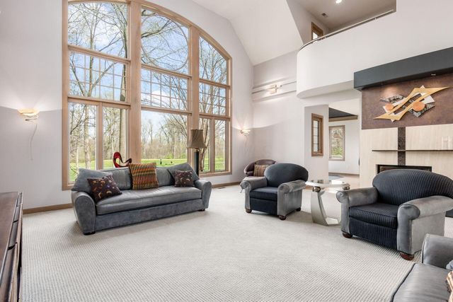 8432 Tartan Fields Drive, Dublin, OH 43017
