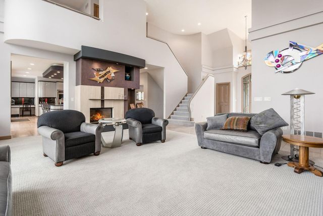 8432 Tartan Fields Drive, Dublin, OH 43017