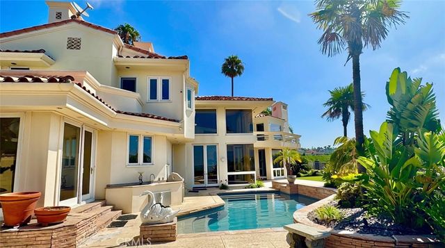 3140 E Abbey Ln, Orange, CA 92867