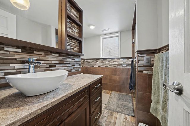 38076 Fringe Drive, Sterling Heights, MI 48310