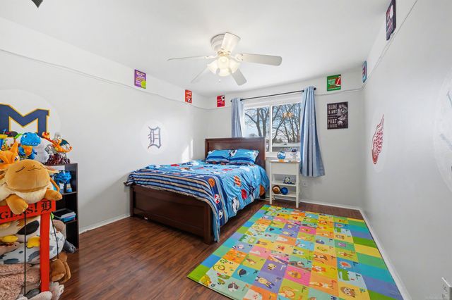 38076 Fringe Drive, Sterling Heights, MI 48310