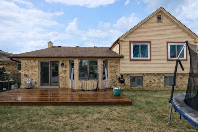 38076 Fringe Drive, Sterling Heights, MI 48310