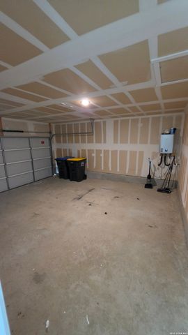 430 Sarah Way, Marion, TX 78124